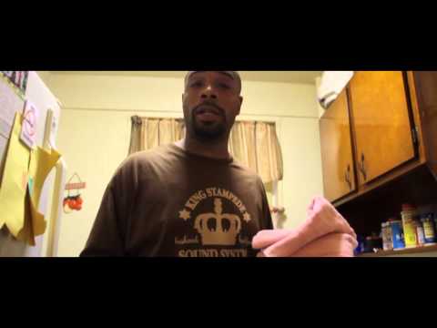 BIG TWINS COOKING CHICKEN CURRY