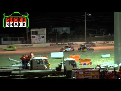 Junior Sedans - Heat 5 - Australian Title - Mackay Speedway - 19.01.13