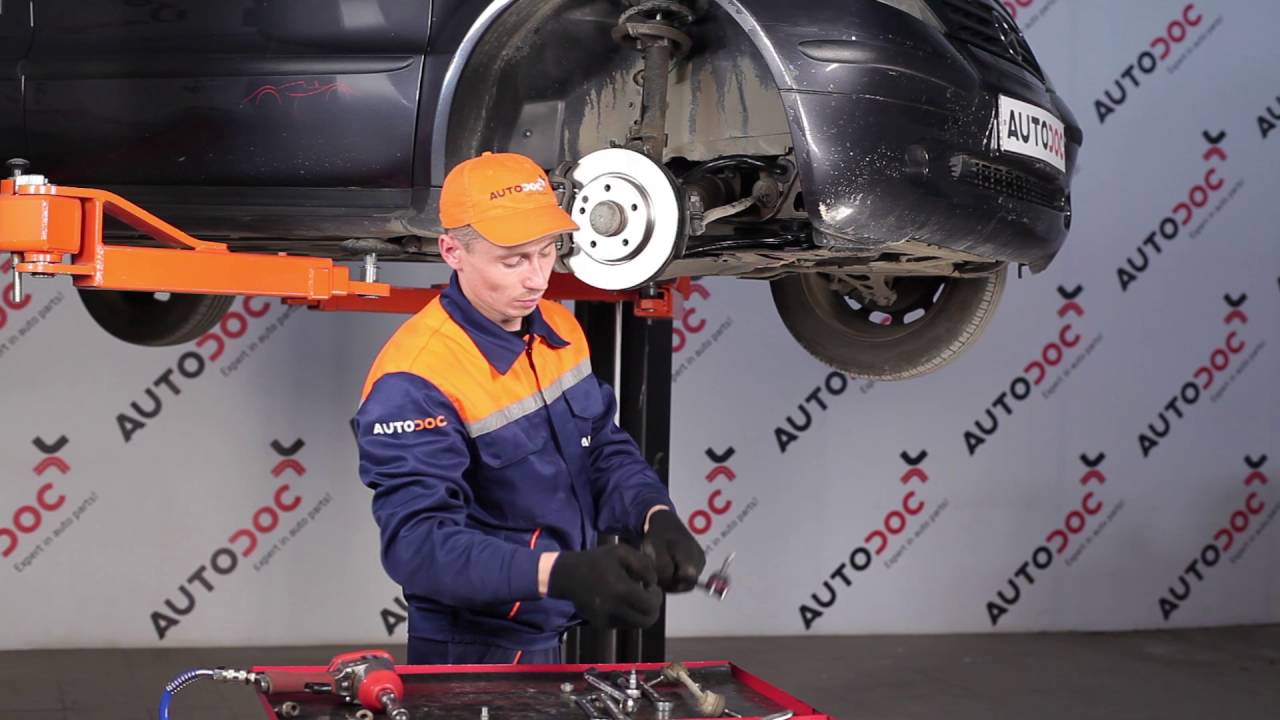 Kako zamenjati avtodel končnik stabilizatorja spredaj na avtu Mercedes W168 – vodnik menjave