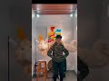 Orang Ini Menari Dengan Boneka Shortvideo