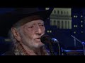 Willie Nelson Breaks Down In Tears On Stage