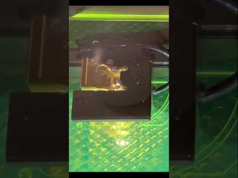 FLUX Beamo でオリジナルファンガードを作る Co2レーザー #shorts