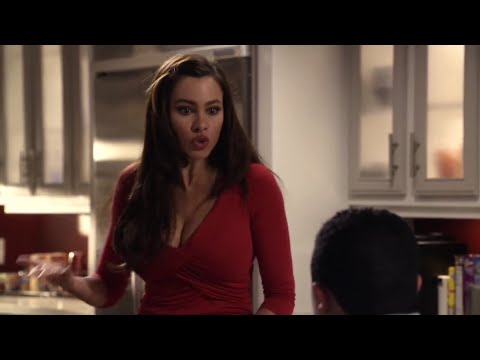 Modern Family Gloria's Best Moments in Season 2