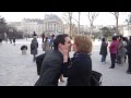 Franco-American marriage proposal in front of Notre ...