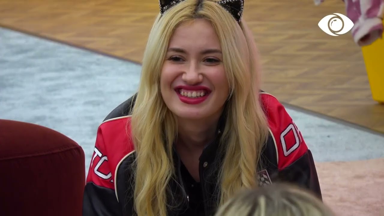 U bëra skllav/ Loja me shishe