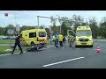 Scooterrijder gewond bij botsing met vrachtwagen