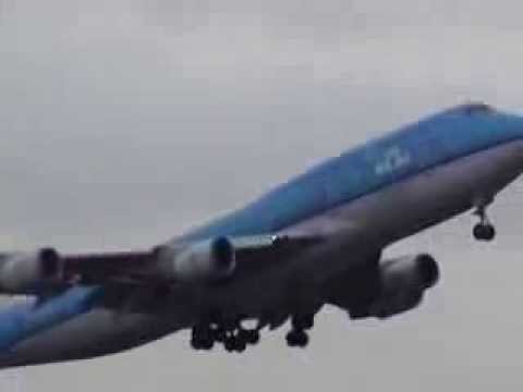 Amazing Sunrise take off KLM B747-406 [PH-BFN] with windforce 8