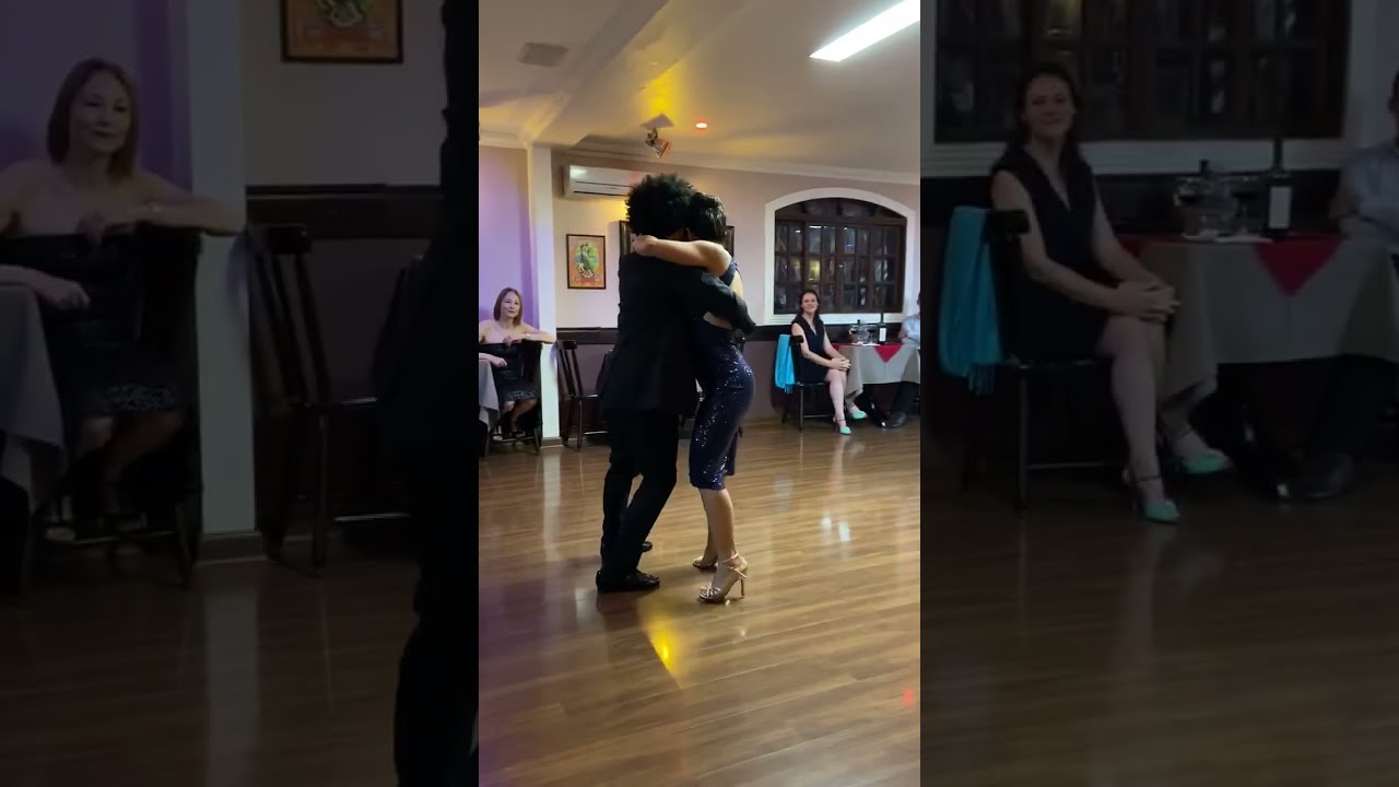 Gaby Mataloni y Vinicius Souza em Curitiba 26/11/22 . 2/4