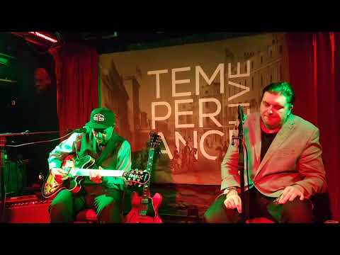 16/1/2024 John Primer and Giles Robson at Temperance, Leamington Spa, UK.  The slide guitar session.