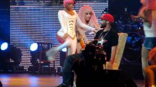 Nicki Minaj Gives Fan Lap Dance Live in Washington, DC 4/3/2011