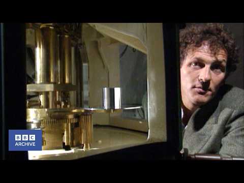 1995: Is the Kilogram Getting Heavier? | Tomorrow's World | BBC Archive