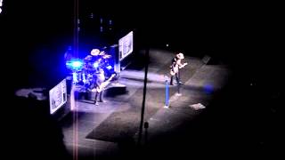 ZZ Top - Vincent Price Blues (Montreal November 7, 2012) Video 9 of 18