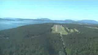 preview picture of video 'Lopez Island Airport Landing'