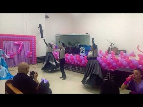 Deus cuida. Luanna e Francisco. Shalom