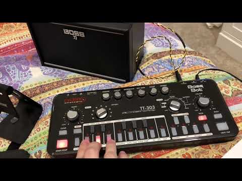 TT-303 Bass Bot (by cyclone analogic) TB-303 clone - a bassline behemoth
