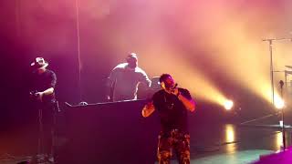 Monsieur Nov - Trianon - Baby Mama