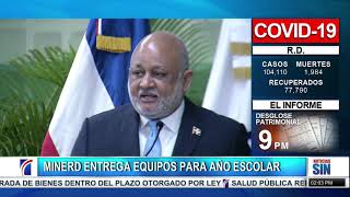 Maestros reciben equipos tecnológicos