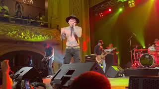 KAMIKAZEE- UNG TAGALOG (LIVE) @ THE RIALTO THEATRE, MONTREAL