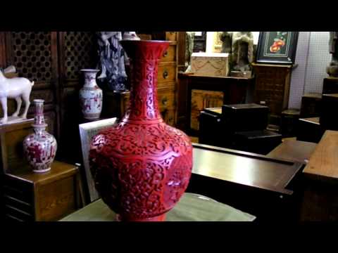 Vintage Chinese Cinnabar Floral Carved Vase s1059m