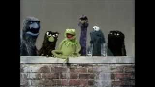 Sesame Street - Kermit Lecture: More and Less (1969)