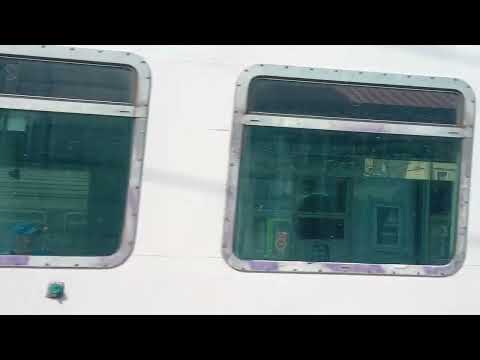 arrivo treno del mare La Spezia Centrale Milano porta Garibaldi già in ritardo alla partenza