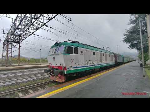 TRENI MERCI IN TRANSITO NELLA STAZIONE DI ARQUATA S. (AL) VEN. 30 - 9 - 2022.