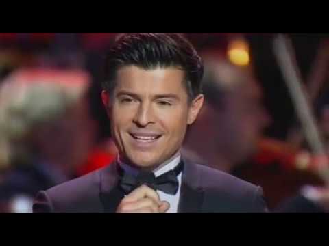 The Red Guard Choir et Vincent Niclo/Kremlin 2012