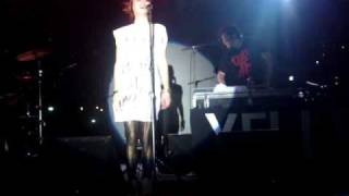 Yelle - amour du sol!!!! Je l&#39;aime bien!!!!!!!!!