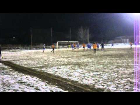 SECVENTE DIN TIMPUL MECIULUI AS BERZASCA - SEMENICUL VALIUG , PRIMUL MECI DIN LIGA A IV-a CARAS- SEVERIN JUCAT IN NOCTURNA ( 8 ), 27 MARTIE 2013