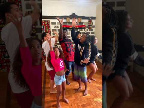 Active (Lyric Vídeo) by Chop Daily x Wusu x MMorgan x HE3B