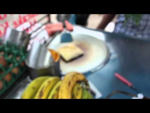 Как готовят вкусные блинчики с шоколадом и баннаном  в Таиланде