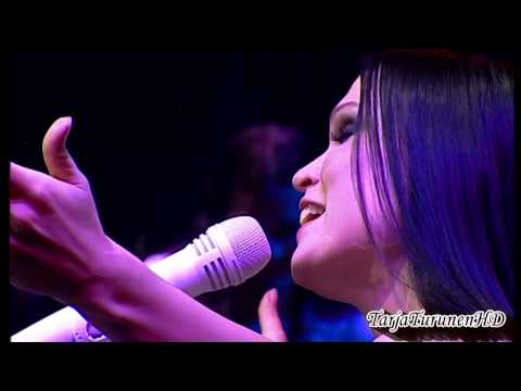 download lagu mp3 mp4 Creek Marys Blood Nightwish, download lagu Creek Marys Blood Nightwish gratis, unduh video klip Creek Marys Blood Nightwish