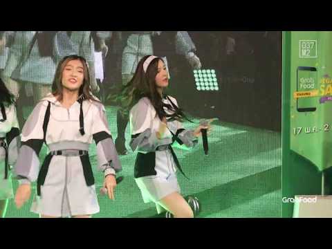 190517 BNK48 Juné - BNK48 @ GrabFood x StarvingTime Mega Sale Festival [4K 60P]