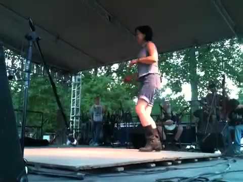 Clifftop 2011 Andy Deaver Flatfooting Dance Contestant