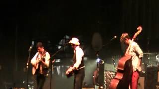 Mumford and Sons (with Jerry Douglas) - &quot;The Boxer&quot;
