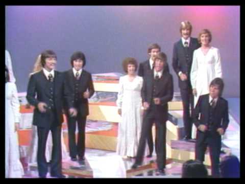 Heritage Singers / "I Got Jesus Right Here In My Heart"