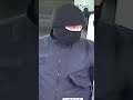 De dienst van deze medewerker van een tankstation (19) eindigt in een nachtmerrie | RTV Oost