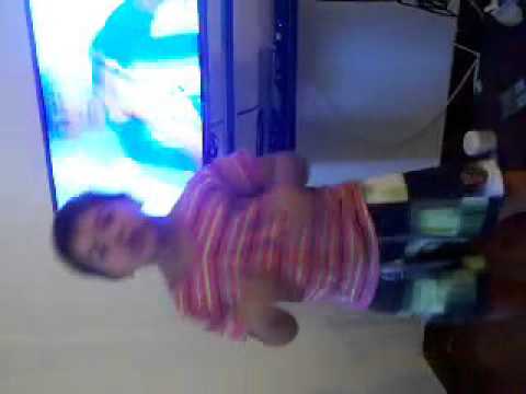 Mi primo baillando coqee flow