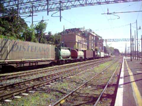 E655 210 in testa al TC 51261