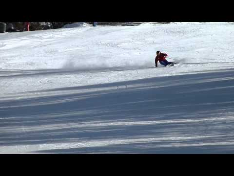 Reilly McGlashan - slalom turns highnoon 2012.MP4