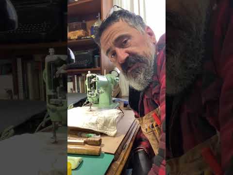 Vintage Sewing Machine Seized Up Singer 185J: Not garbage, it just needs some time and attention.
