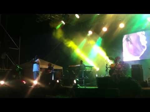 Barrington Levy - Live in Bogotá - Here I Come Broader than Broadway) - The end - James.MOV