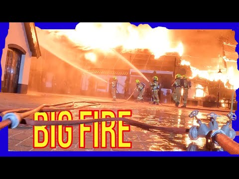 Zeer grote brand- VOLUNTEERS DUTCH FIREFIGHTERS -