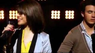 Baby its you, An Niley and Delena and Jemi, Eppi 1