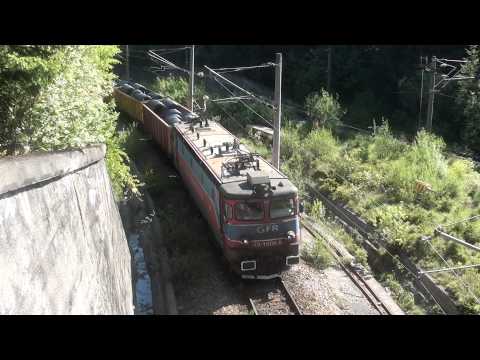 Tren de marfa GFR cu 40-1008-8 intra in tunelul 1 la Mestecanis - 01.06.2015