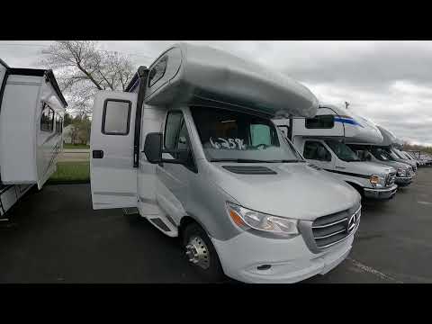 2023 Sunseeker 2400BSD Class C Motorhome Walk Through Stock 11497