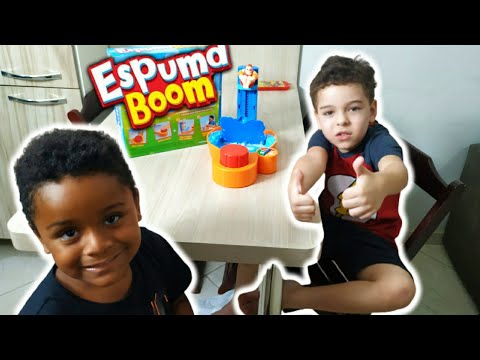 BRINCANDO COM O JOGO ESPUMA BOOM DA HASBRO!