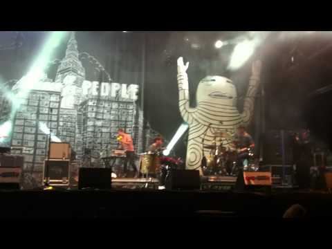 Foster The People - Pumped Up Kicks LIVE @ Rock-en-Seine Festival (2012/08/26) HD