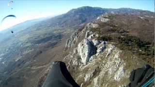 preview picture of video 'Paragliding after  the end of the world'