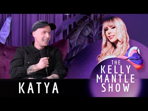 Katya, Kelly, and Cockroaches Have a Kiki